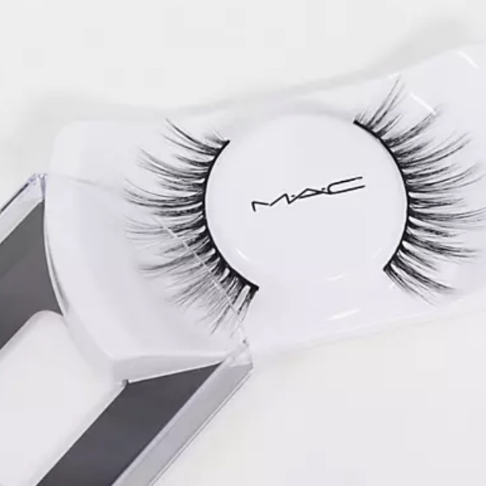 Mac Cosmetics True or False Lashes 87 Maximalist Lash BNIB - Picture 2 of 10